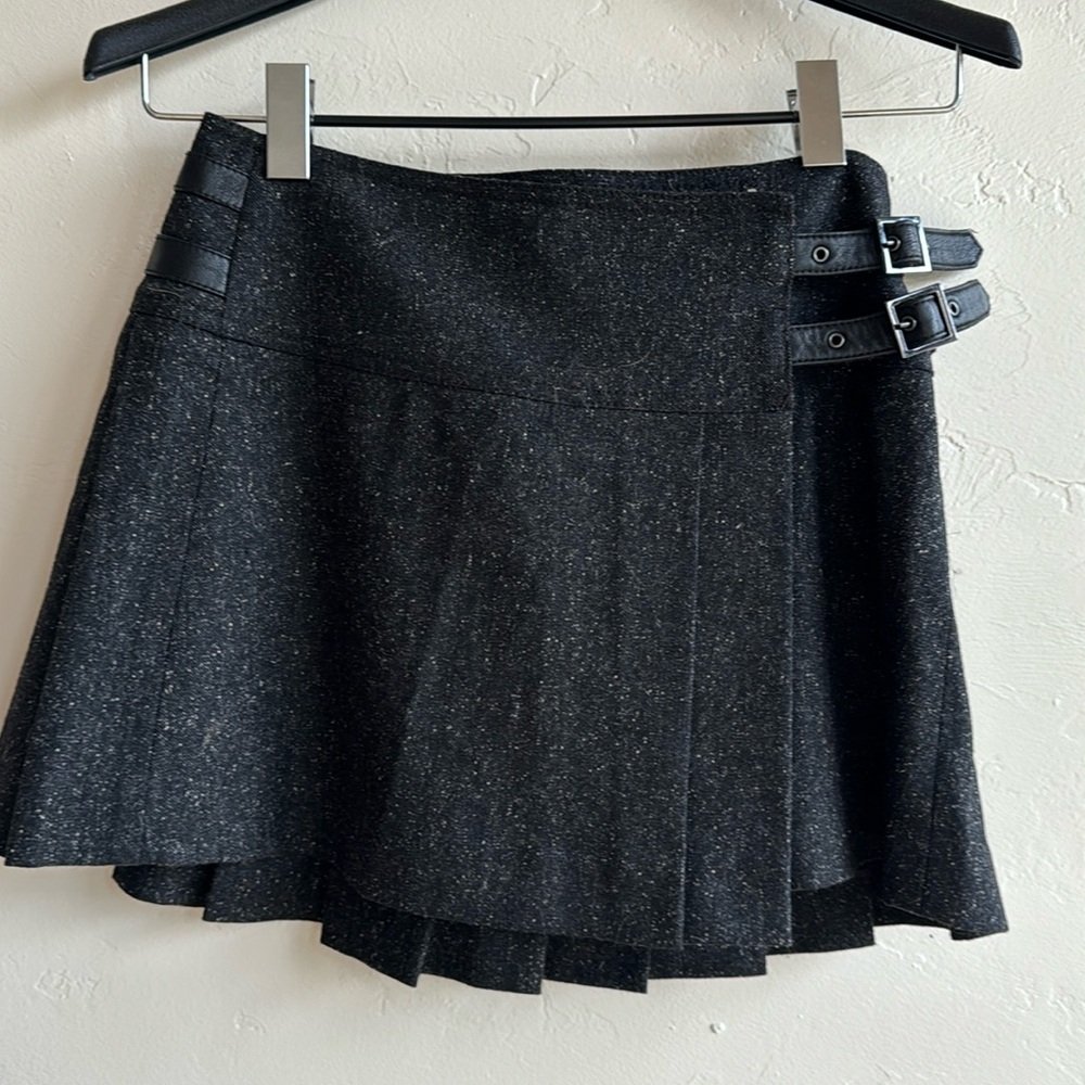 LN Marciano pleated black grey wool mini skirt sz 0 XS